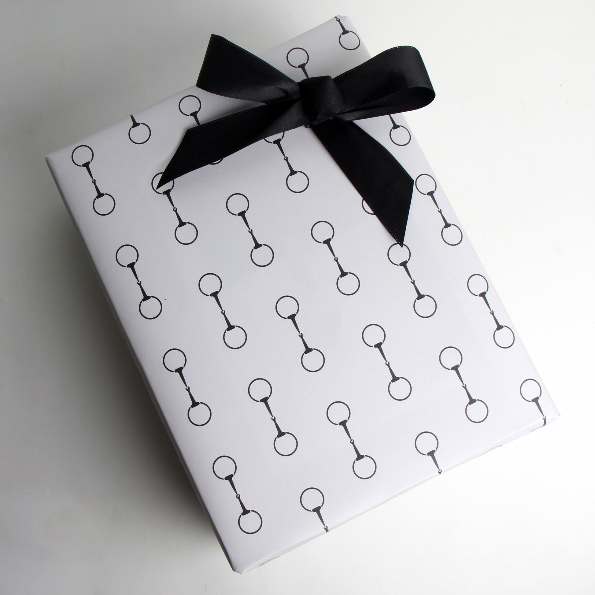 Equestrian Horse Gift Wrap ⚡ Horse Lovers Craft Projects – Hunt